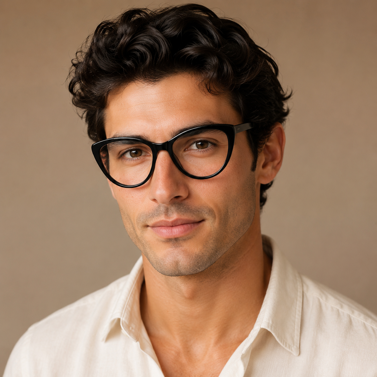 Hombre usando Renzo — Acetato premium